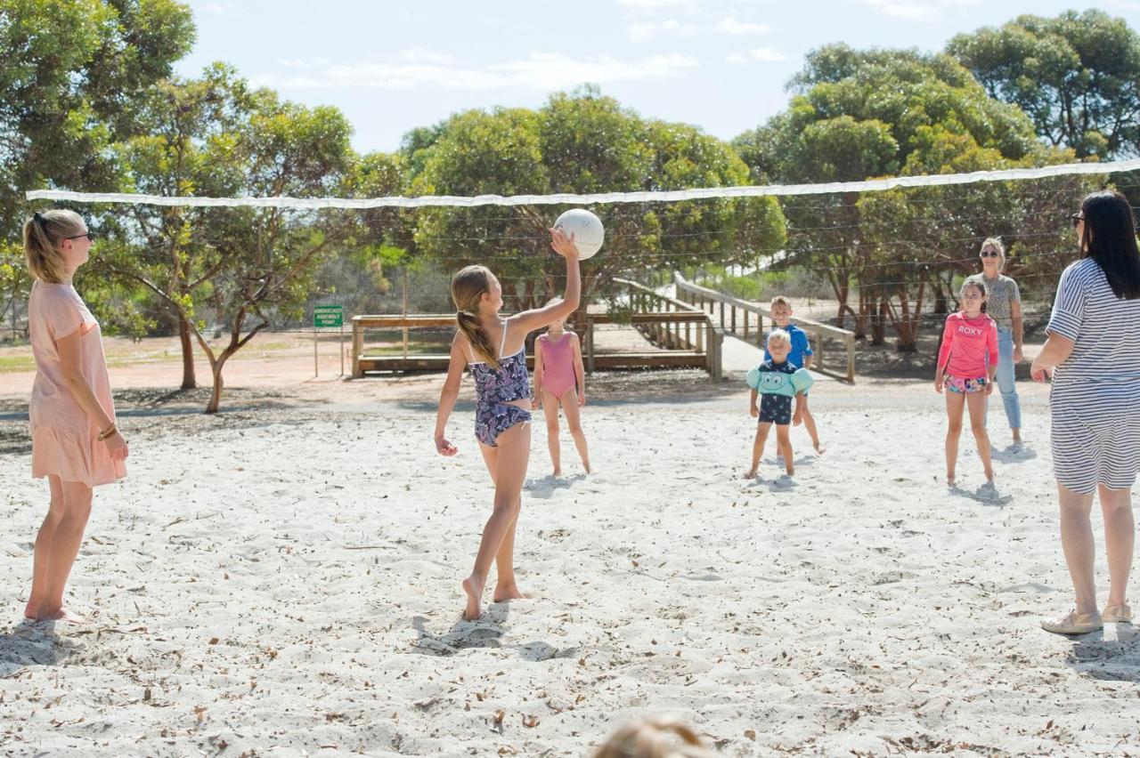 Big4 Port Hughes Holiday Park Buitenkant foto