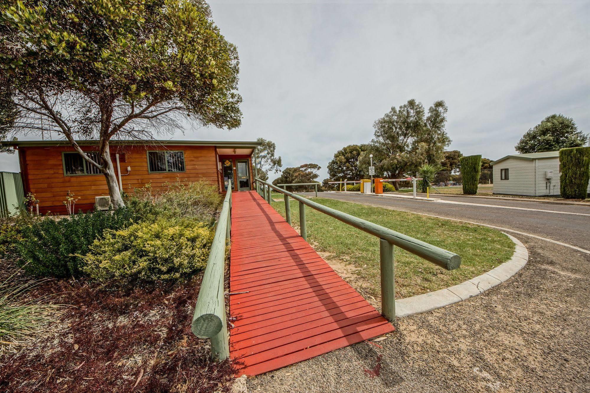 Big4 Port Hughes Holiday Park Buitenkant foto